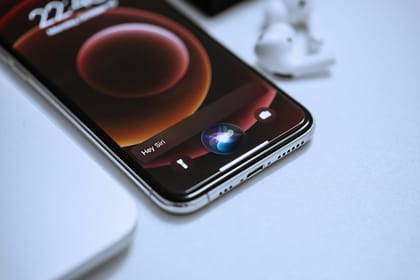 Decoding Siri: Navigating Privacy in the Age of Voice Assistants