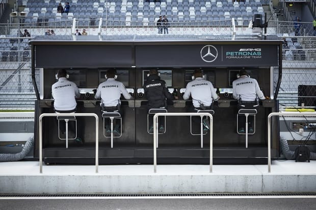 DENTRO LA WAR ROOM DIGITALE DELLA MERCEDES F1