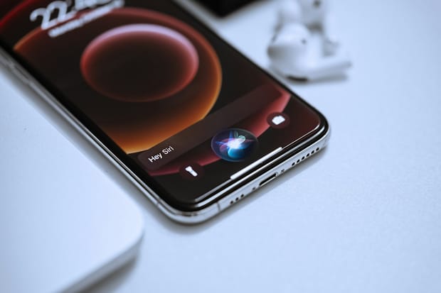 Decoding Siri: Navigating Privacy in the Age of Voice Assistants